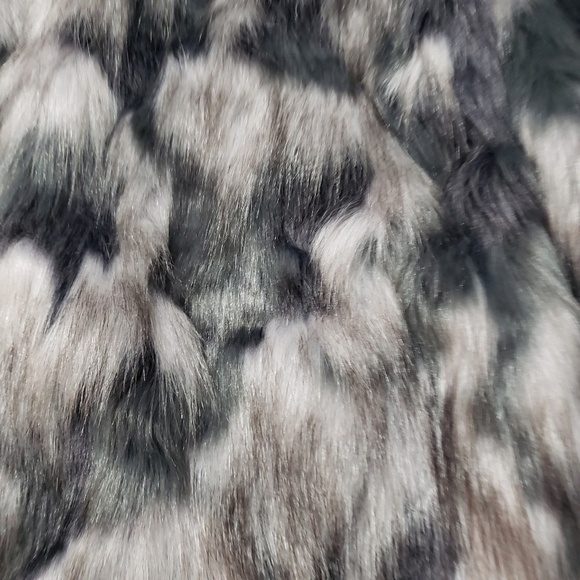 Marciano | Women’s Faux Fur Cape Brown Black Size M - Picture 2 of 6